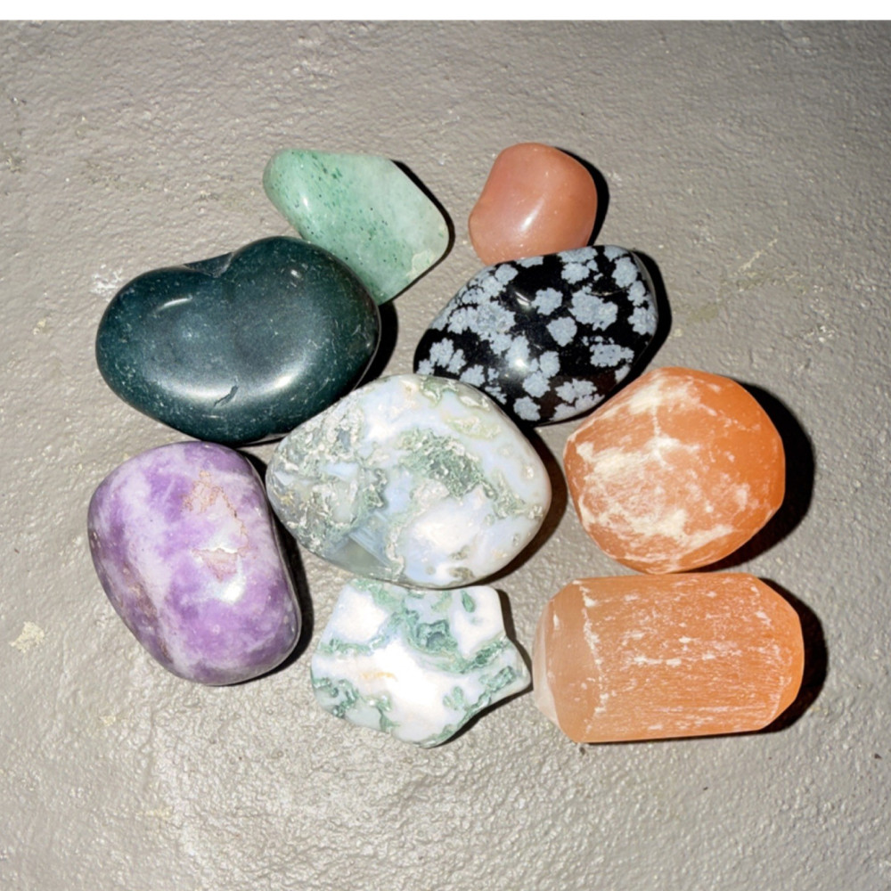 Assorted Tumbled Crystals Orange Selenite, Moss Agate, Lepidolite
