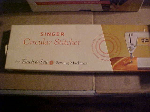 Singer sewing machine 620 4 boxes of attachments