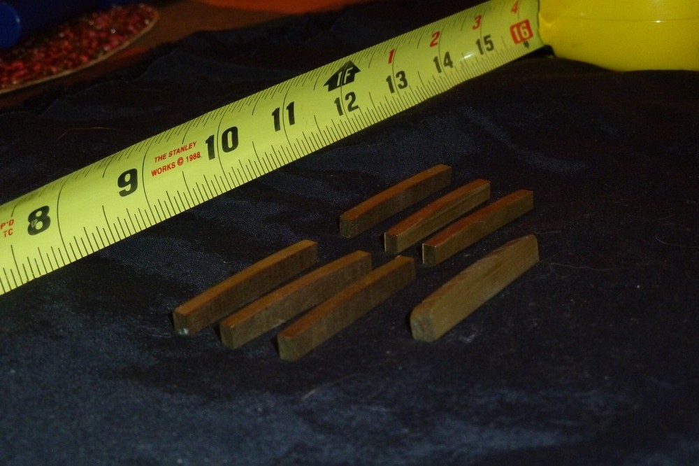 7 Metal Nuts for Guitar - Item HO