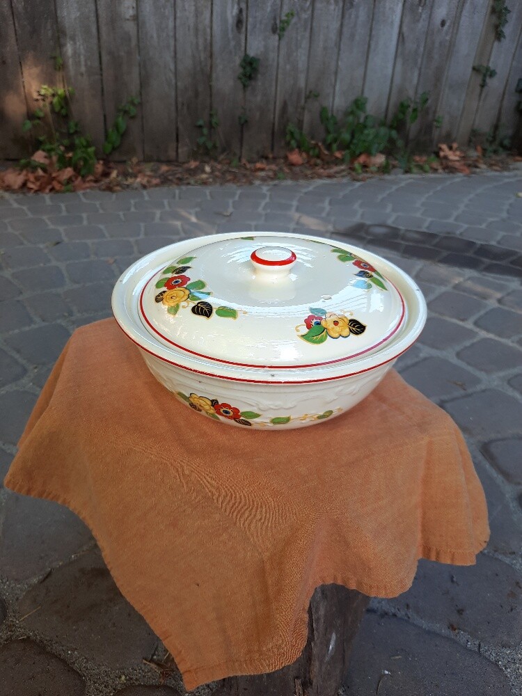 OvenServe usa covered dish