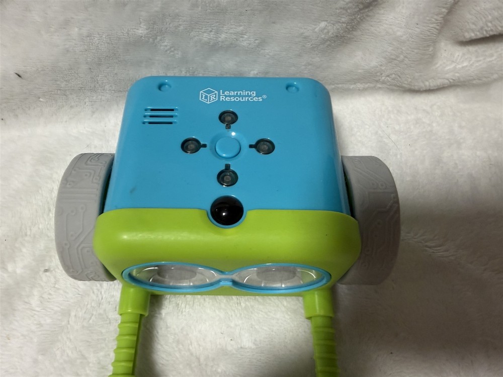 BOTLEY THE CODING ROBOT ONLY BY LEARNING RESOURCES STEM TOY