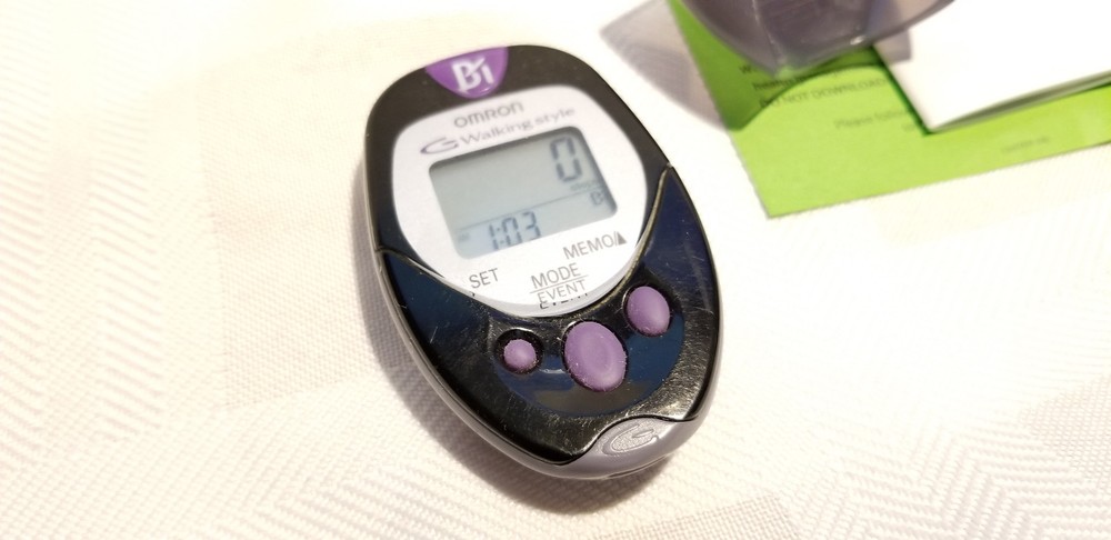OMRON HJ-720IT G-Walking Style Digital Pocket Pedometer