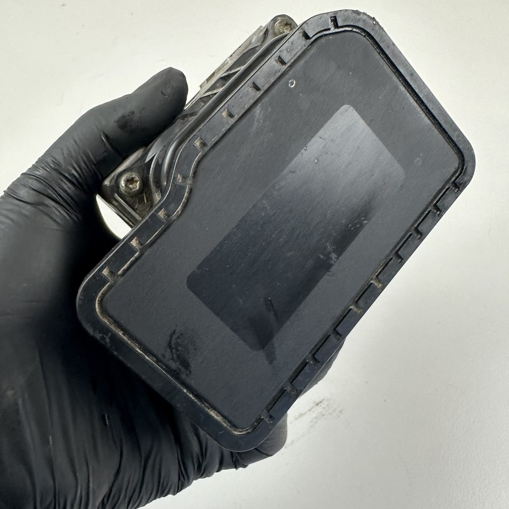 Triumph Rocket Classic 2013 ABS pump modulator control unit block