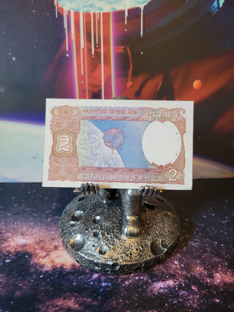 India 2 Rupee 1979 Satellite/Space Uncirculated Banknote