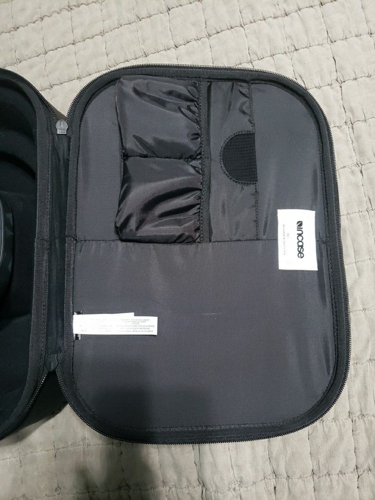 Incase Carry Case for Meta Quest Pro Black VR Case