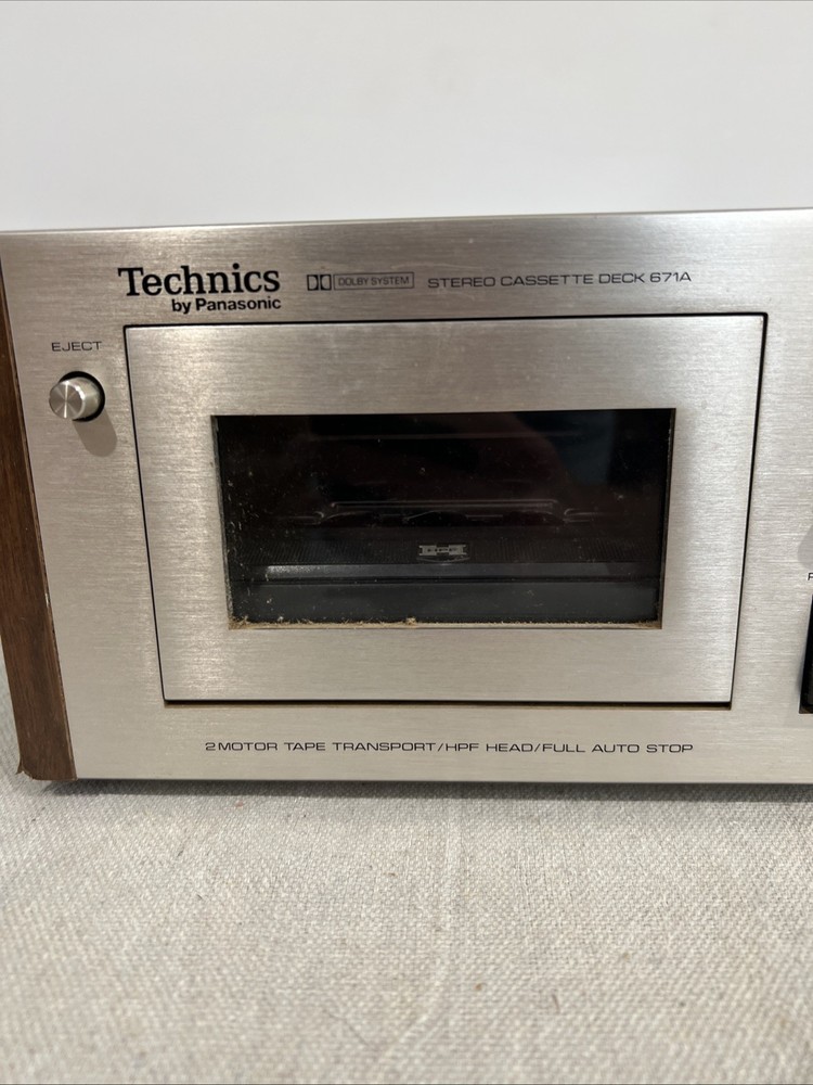 Vintage Technics by Panasonic RS-671A Stereo Cassette Deck Powers On