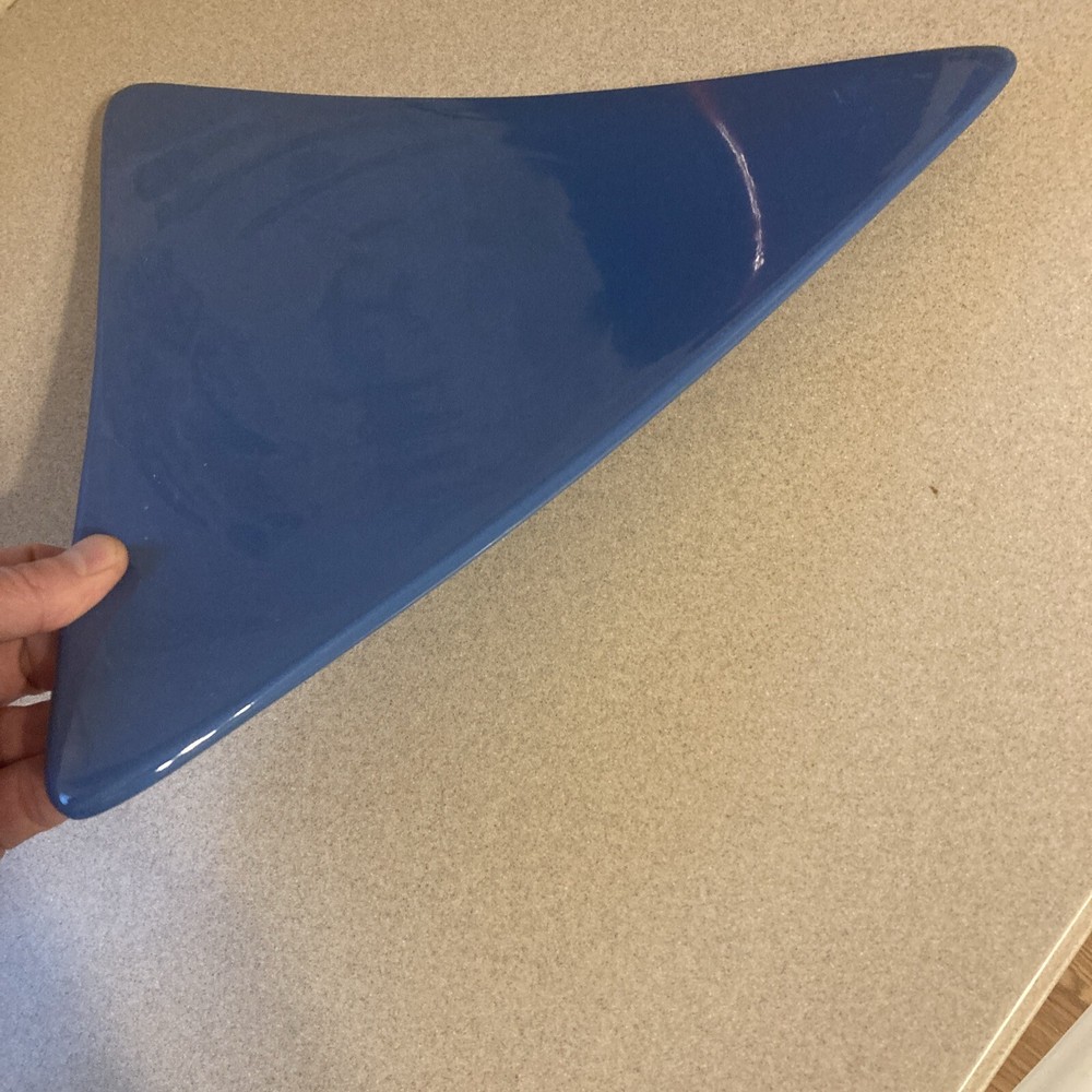 Dudson Artisan 4034 39cm Triangle Platter Blue