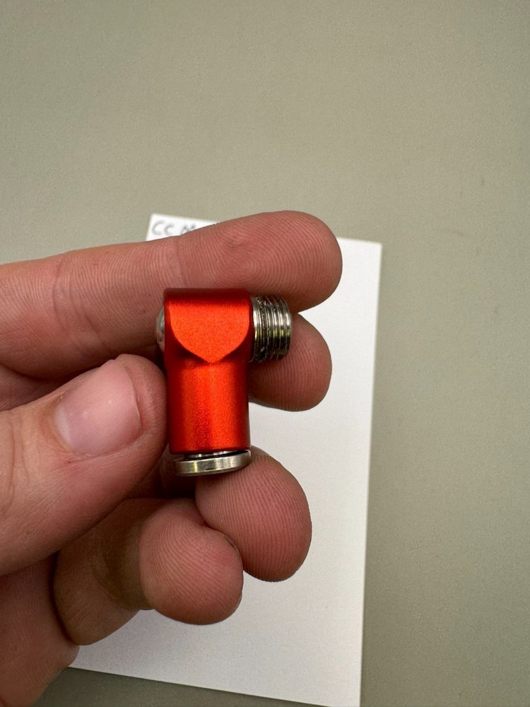 CCM PB 90° Fitting-Red