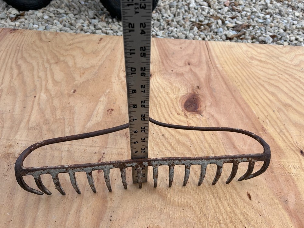 Rake Head Rusty Rustic no handle Original Vintage Primitive Metal