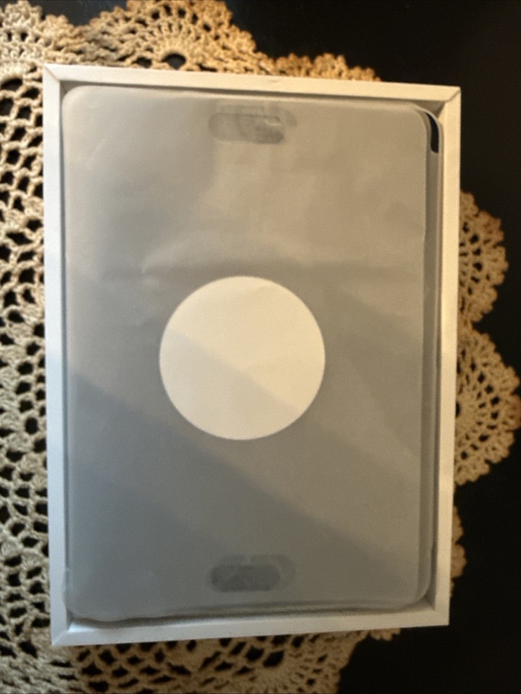 Apple Magic Trackpad - 2025 Model A3120 - Black New