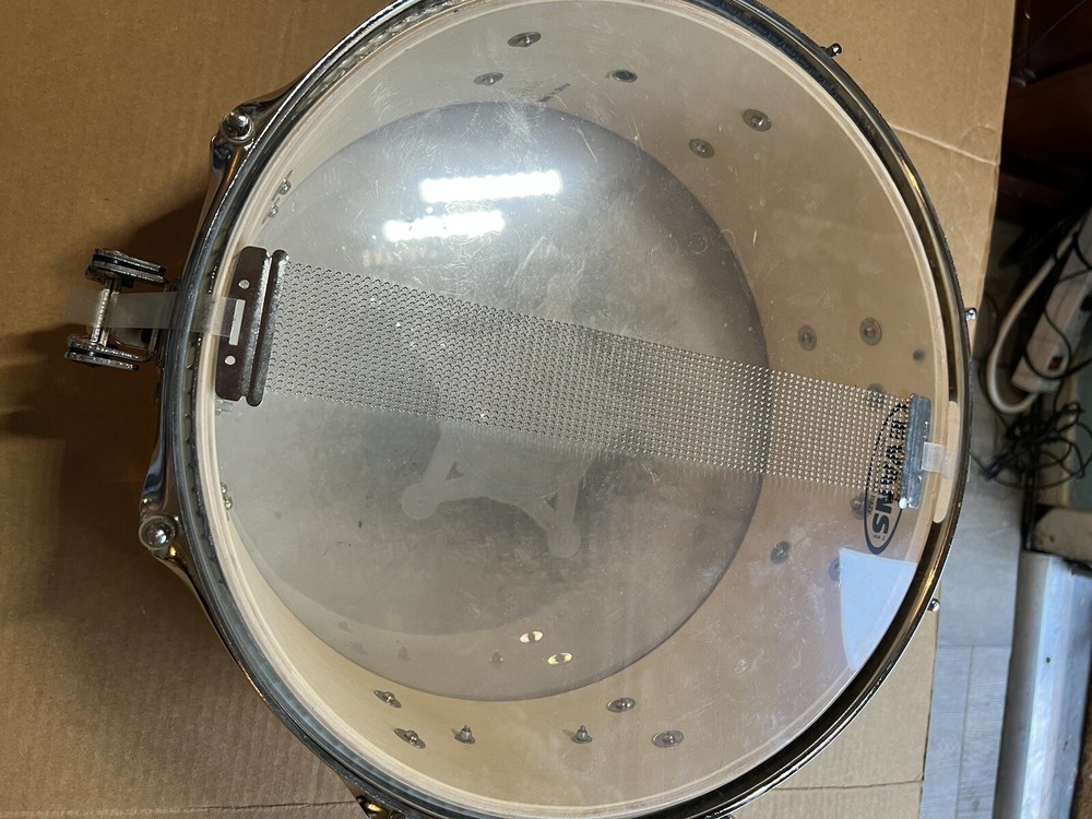 fender squier 14” snare drum