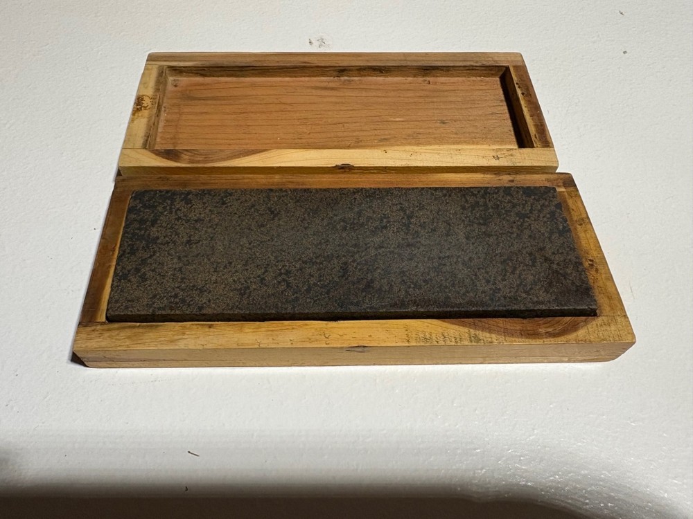 Smith's Soft Arkansas 6" stone w/ cedar box