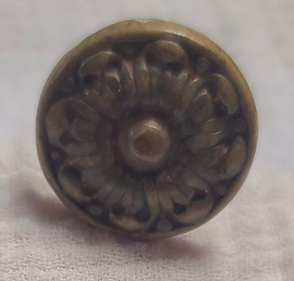 1 Vintage Brass Drawer Pull