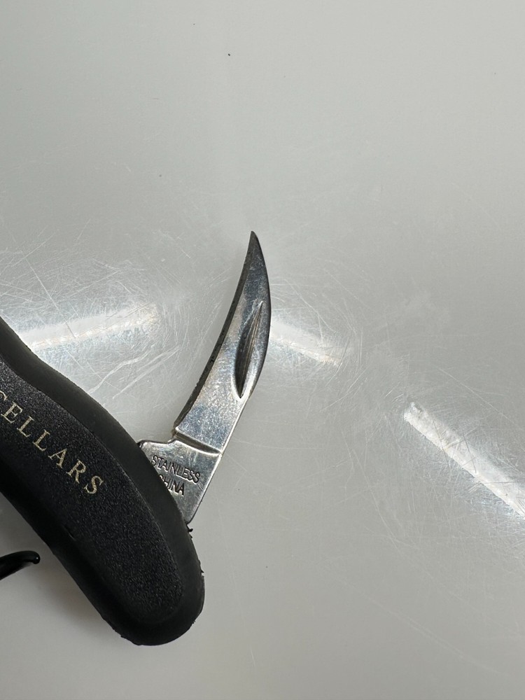 BELL WINE CELLARS Waiters Corkscrew Wine Key Opener