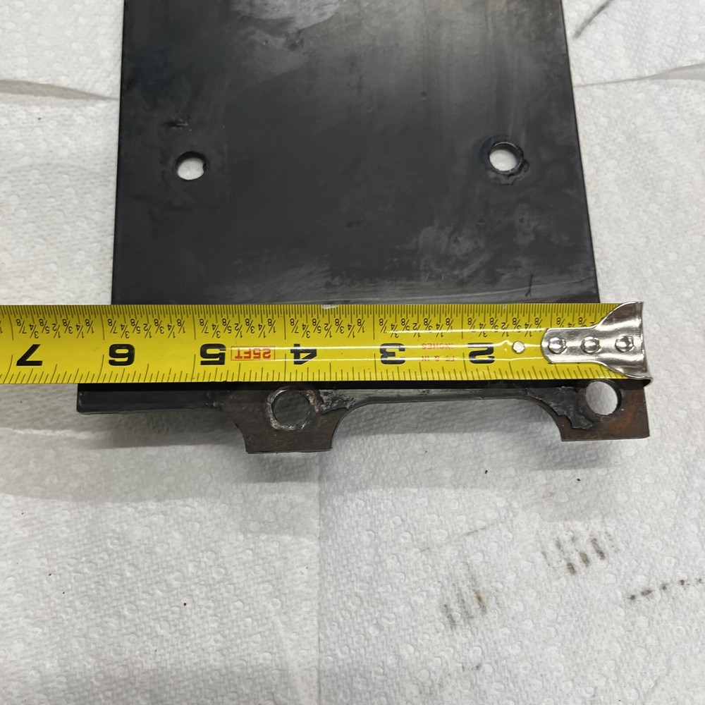 Volvo Steering Reservoir Bracket Used