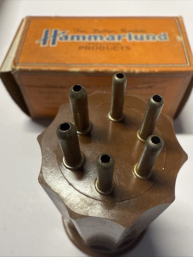 5 pin plug-in coil form by Hammarlund NOS