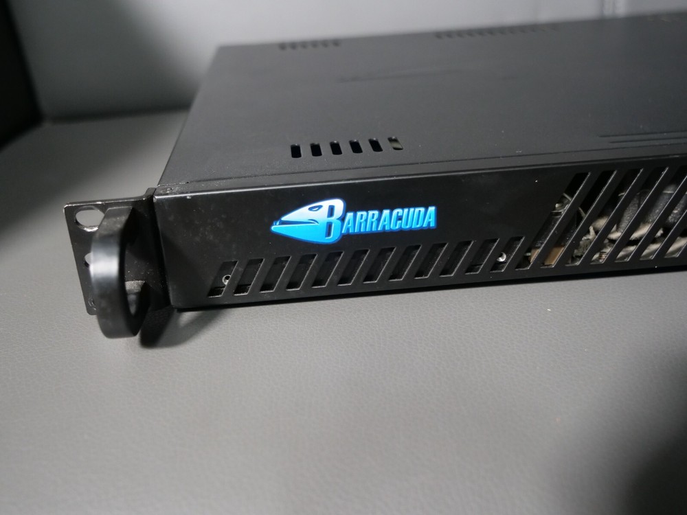 BARRACUDA NETWORKS SPAM & VIRUS FIREWALL 300 BAR-SF-73406