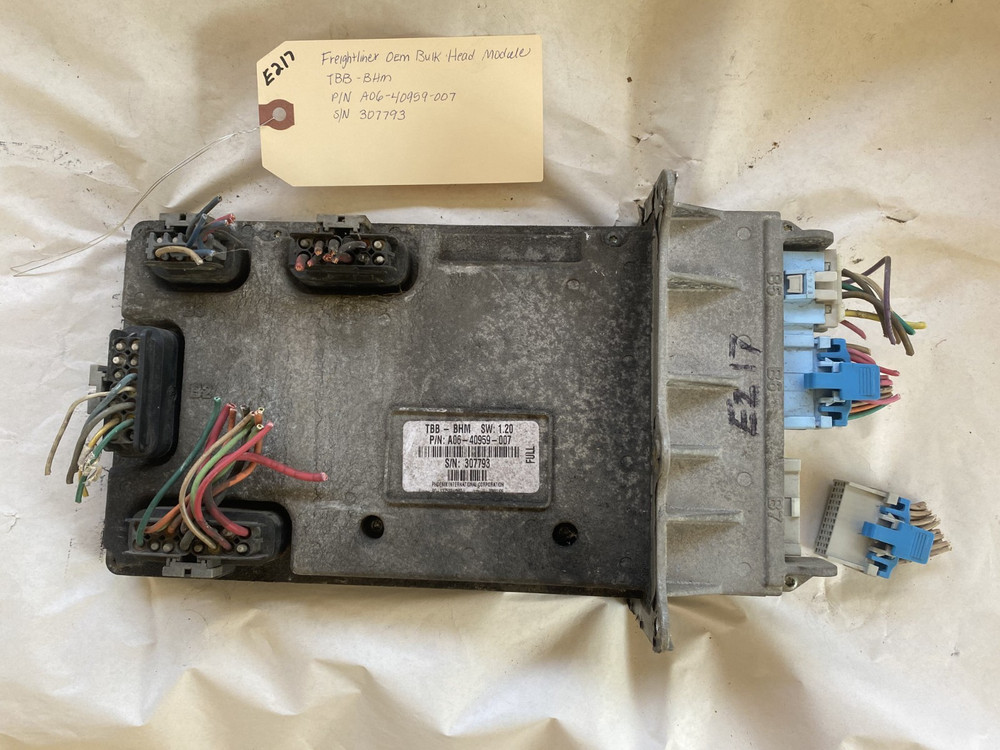 E217 Freightliner B2 Body Control Module (BCM)  A06-40959-007 TBB-BHM