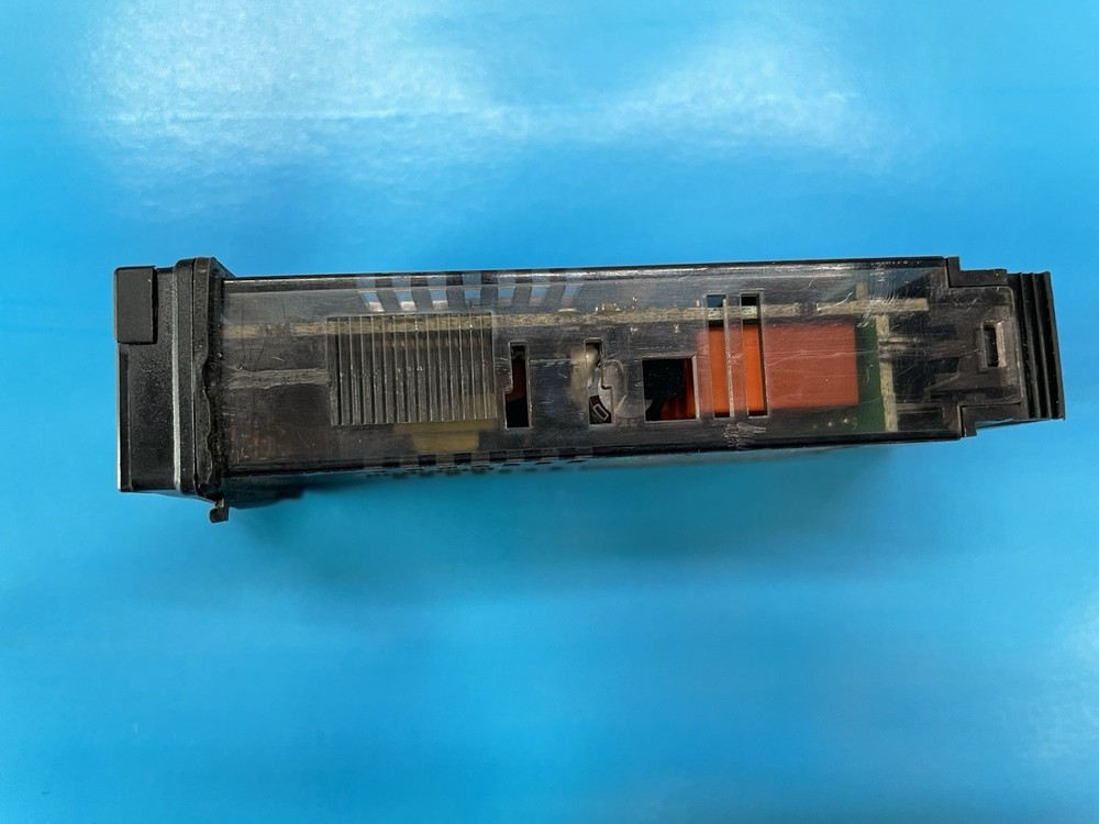 Cutler-Hammer E45241010 Temperature Controller