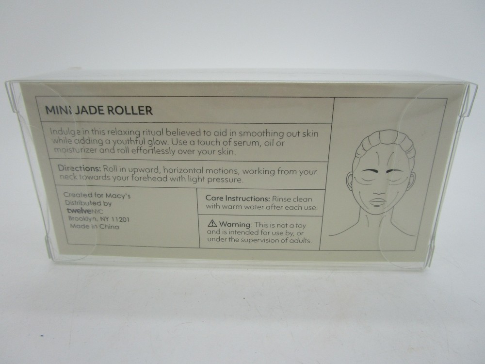 MACY'S Mini Jade Roller