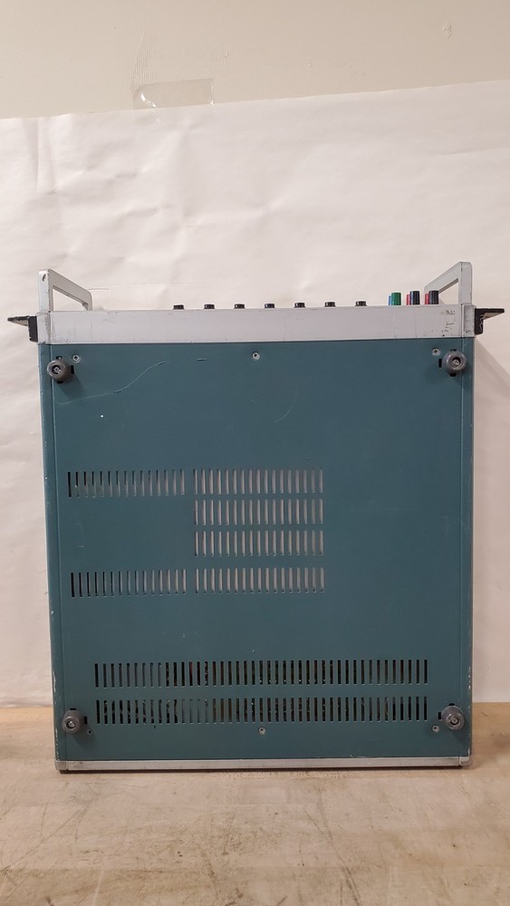 Fluke 3330B Programmable Constant Current Constant Voltage Calibrator