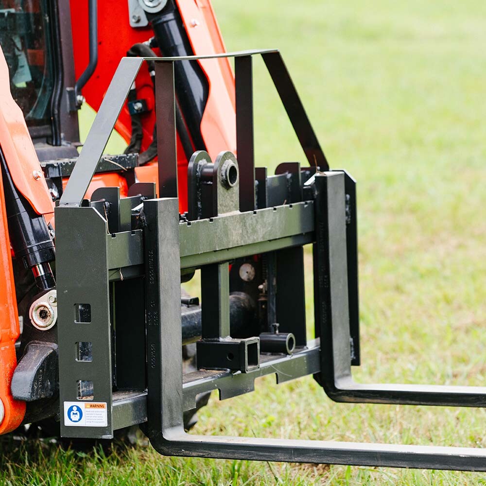 Titan Attachments Standard Series Pallet Fork Frame, 42" Pallet Fork Blades