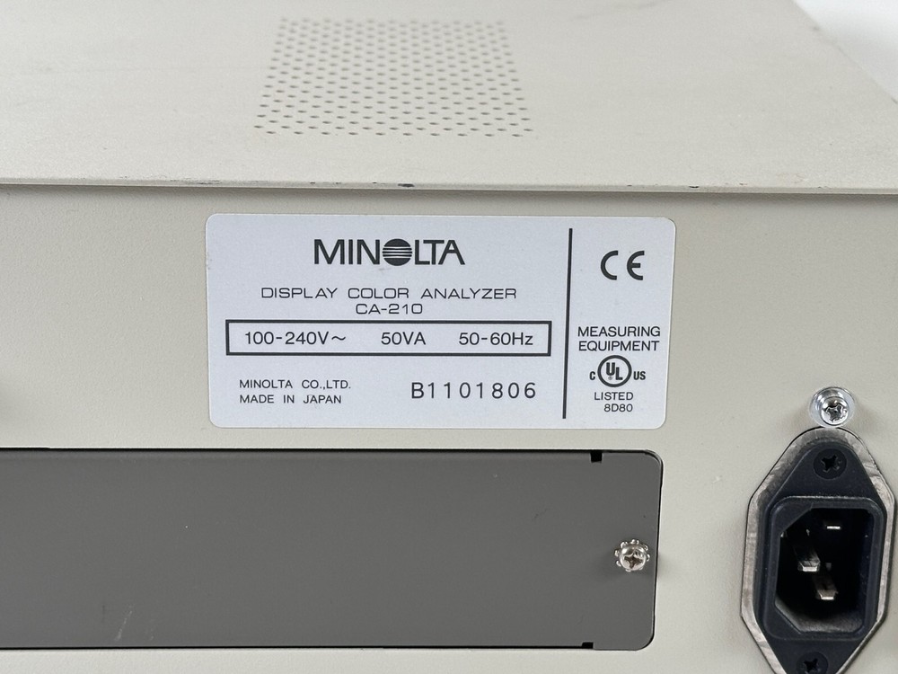 Konica Minolta CA-210 Color Analyzer w/ Probe
