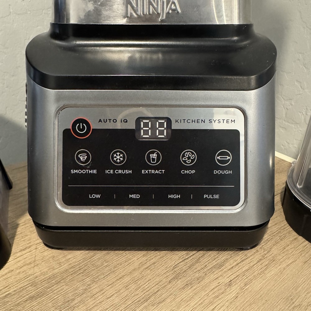 Ninja Professional Plus Kitchen System Auto IQ 1 Touch Intelligence BN800