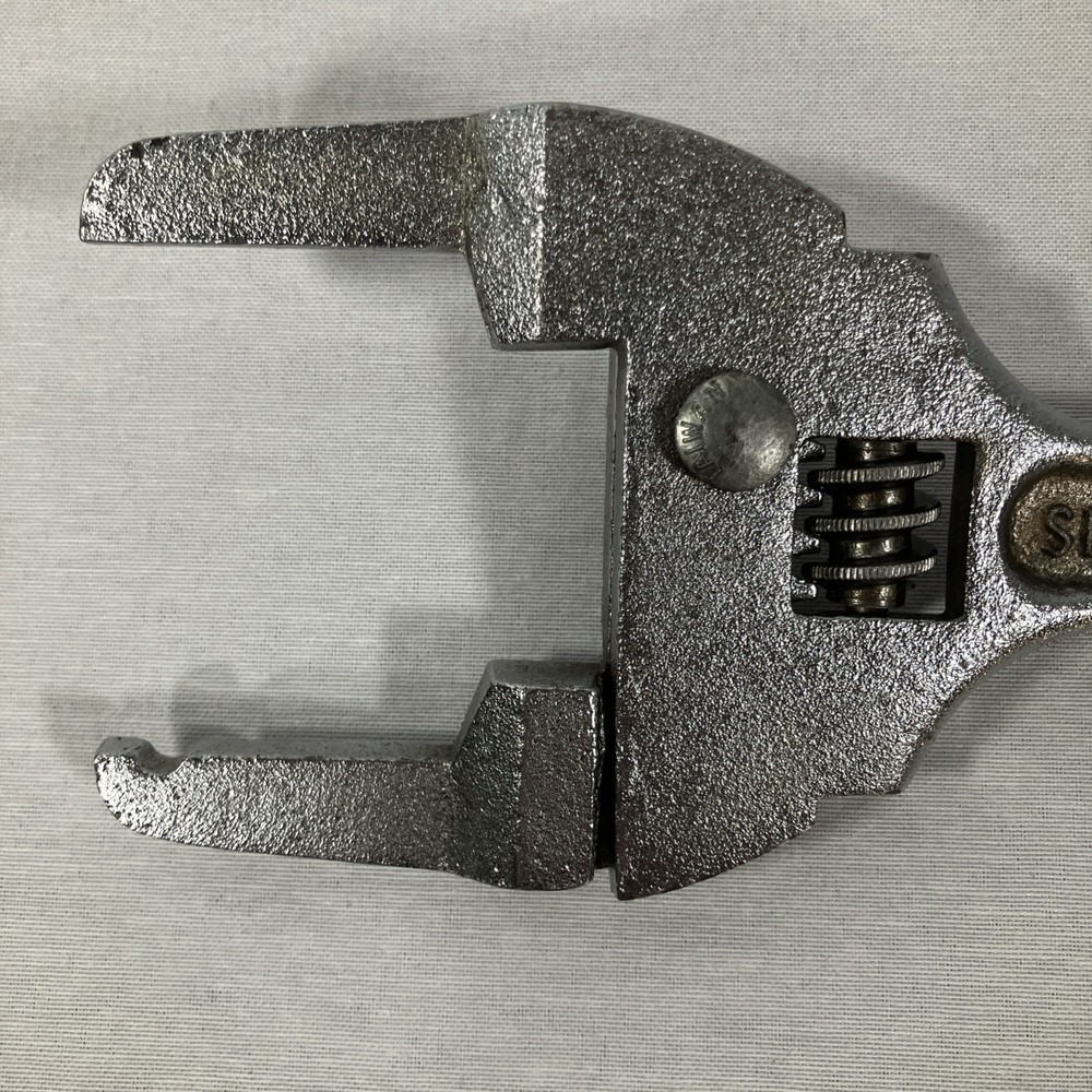 Plumber’s Slip & Lock - Nut Wrench