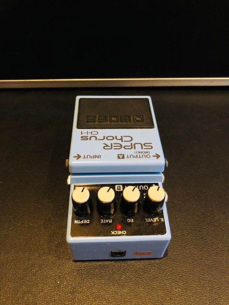 BOSS SUPER Chorus CH-1 Guitar Effector Used