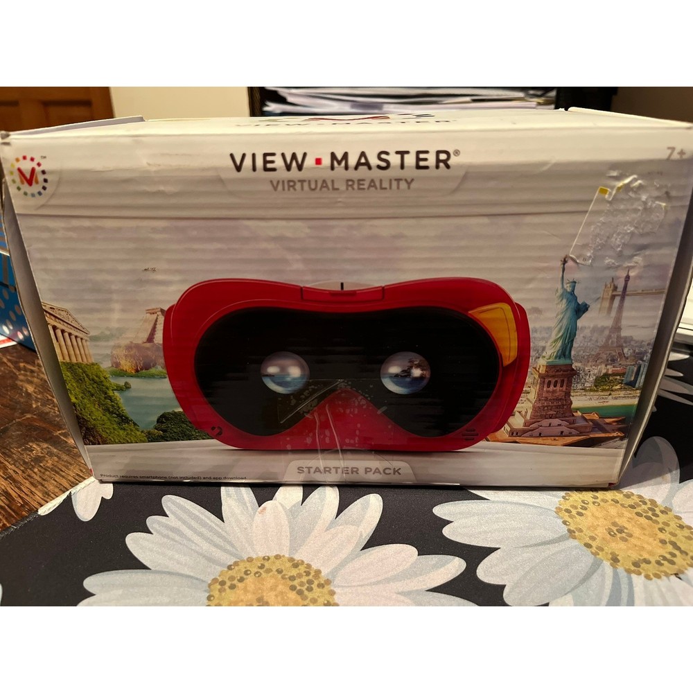 View Master Virtual Reality Starter Pack VR Headset Viewer Wildlife Experience
