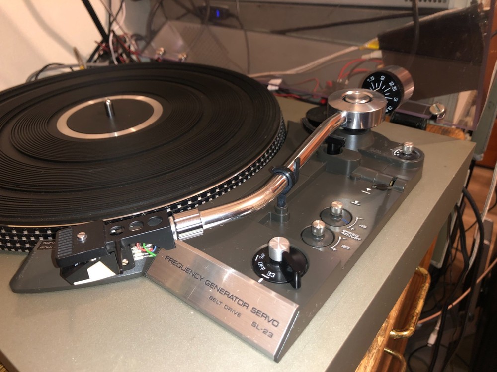 Working Vintage Technics SL-23 Turntable, New Belt
