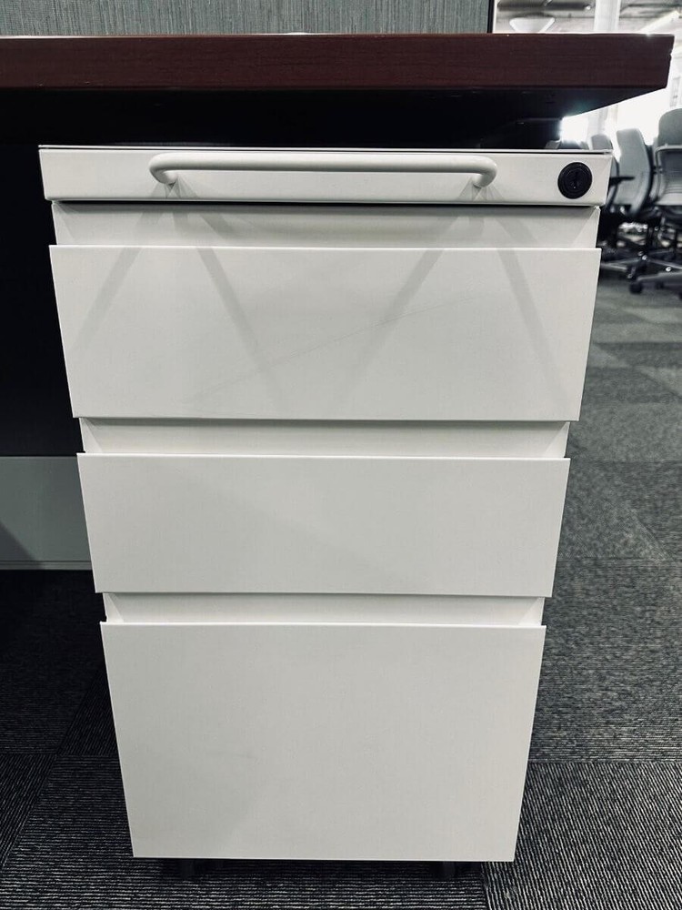 Haworth Compose Cherry 6x6 Used Cubicles