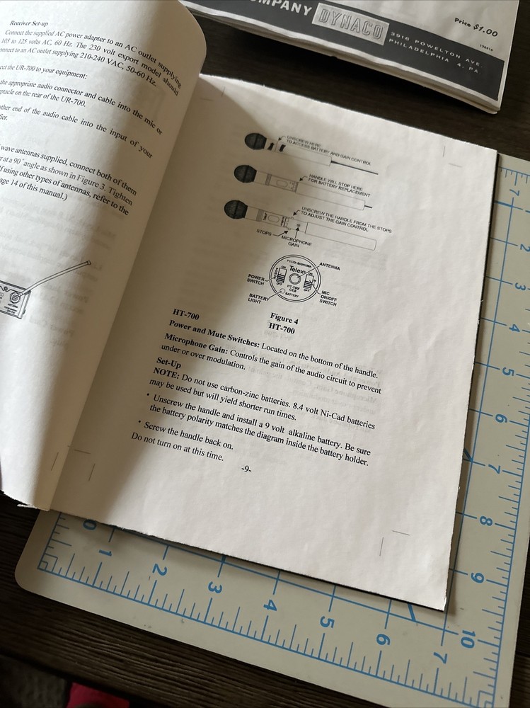 TELEX UR 700 UHF wireless microphone Manual Copy