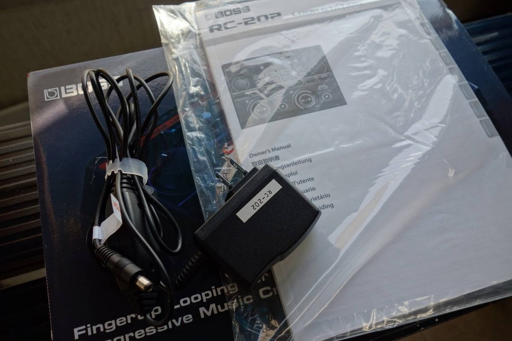 Boss RC-202 Multi Effects DJ Loop Station Looper #0009