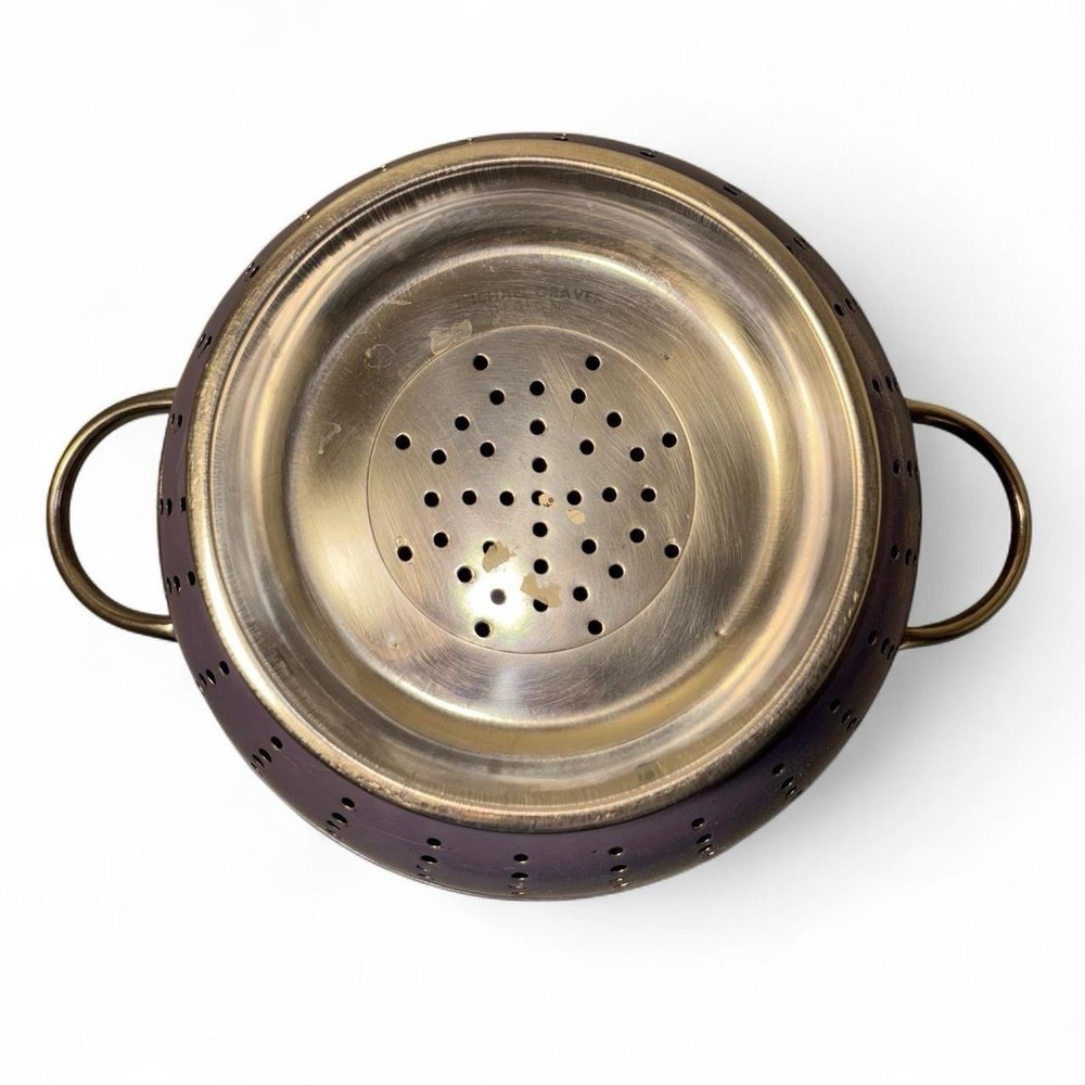 vintage retro strainer pasta or vedg colindar By Michael Graves