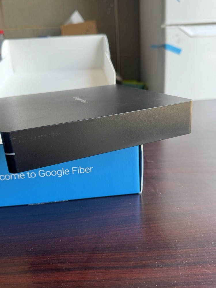Google Fiber Network/Internet Box - Model GFRG200 -new