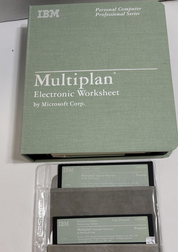 Vintage IBM MultiPlan Vrs 1.0 w/5 1/4" Software disks