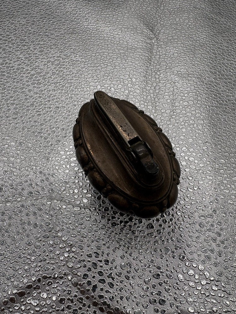 Vintage 1950's Ronson "Crown" Silver Plated Table Lighter