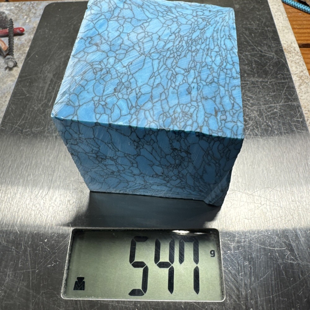 548 Grams Composite Turquoise Blue With Black Matrix Classic Looking Web