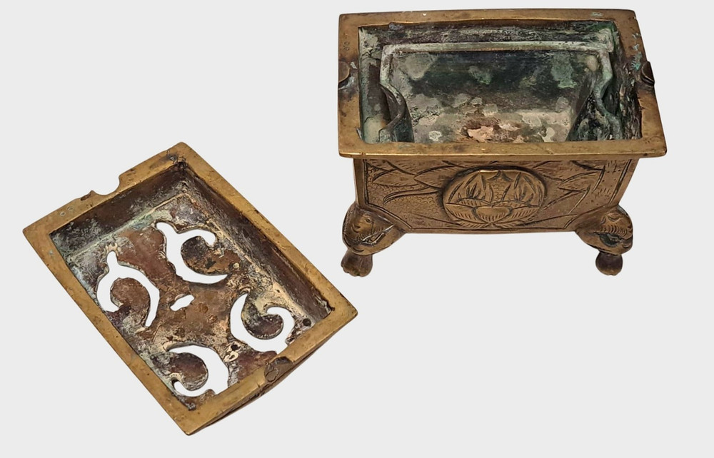 19 c Bronze Incense Box Burner Indochina