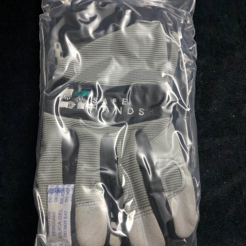 Safe Hands Hook and loop closure Mechanics Gloves Size M