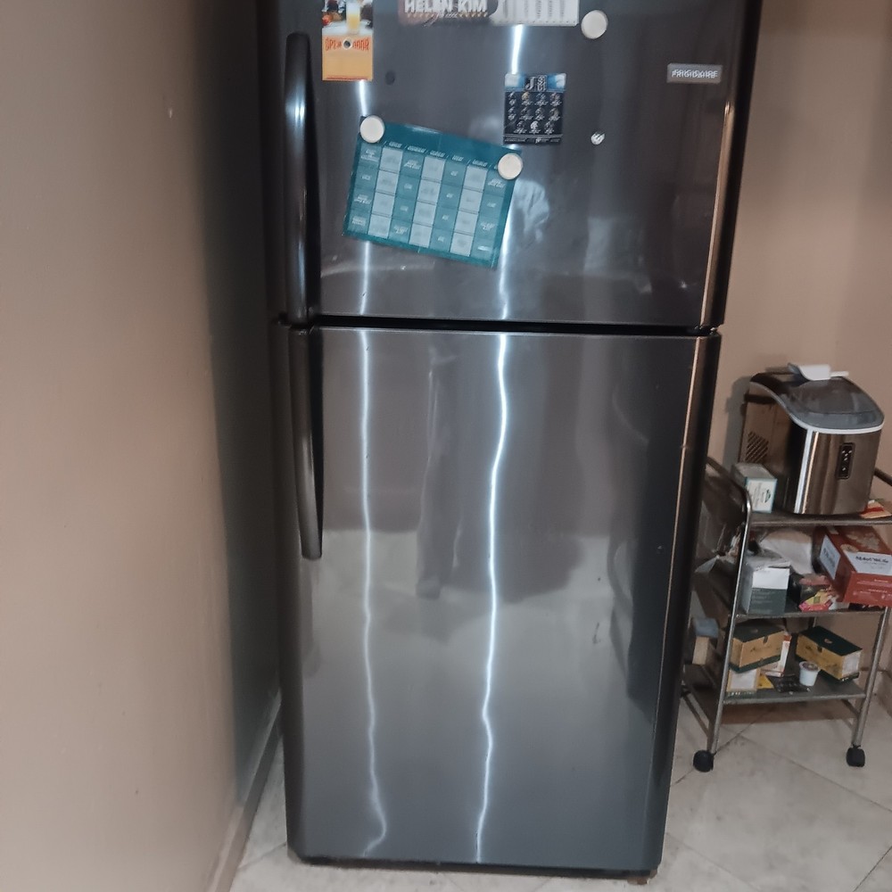 Refrigerator for sell