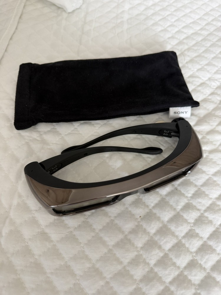 Sony TDG-BR100 3D Active Glasses *ONE Pair* With Soft Case - UNTESTED