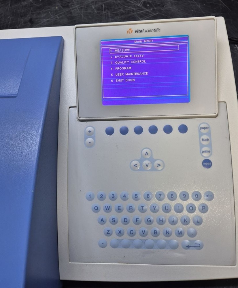 Microlab 300 Semi Automatic Biochemistry Analyzer