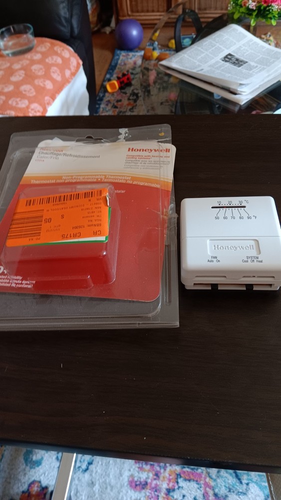 Honeywell Non-Programmable Thermostat CHATS Analog Dial Push Button White