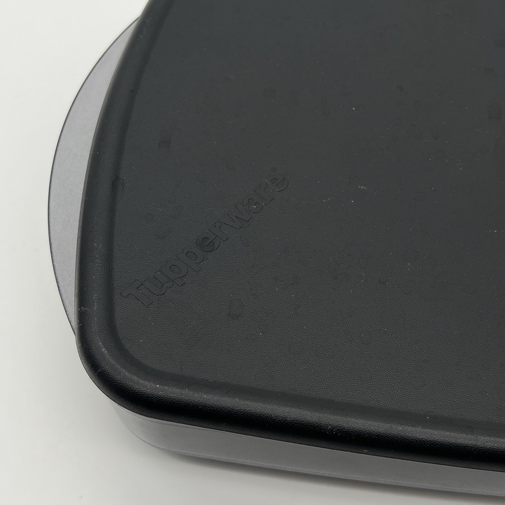 TUPPERWARE Black Microwave 11.75x7.5" Rectangular Divided Dish # 3990