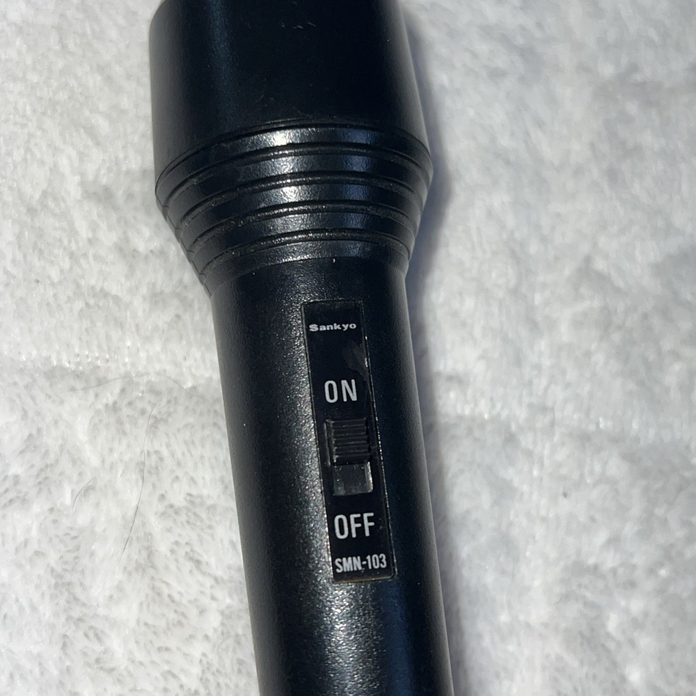 Sankyo wired black Microphone
