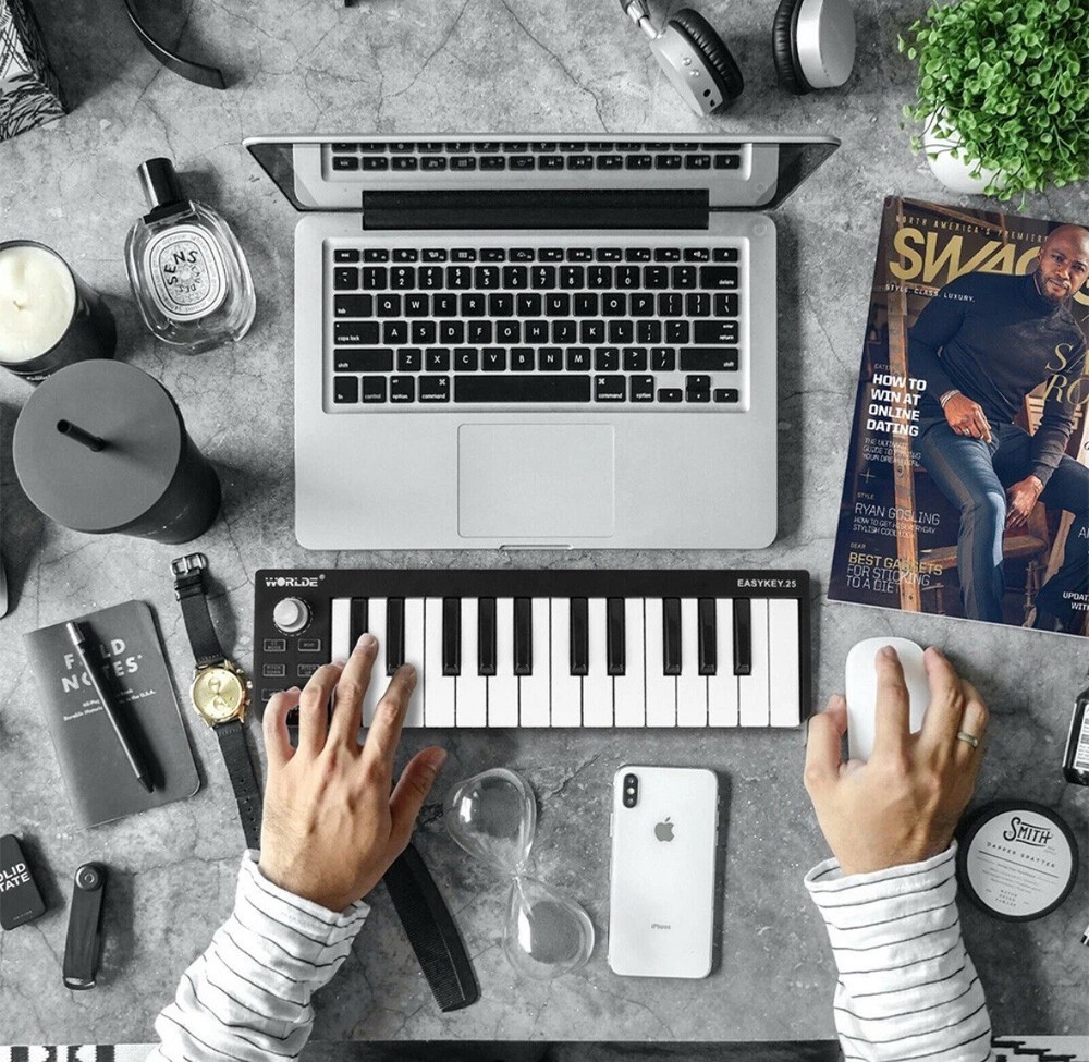 Worlde Easykey.25 Portable 25-Key Mini USB MIDI Keyboard Controller Programmable