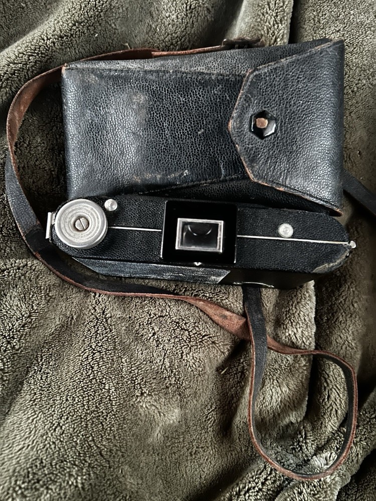 Vintage Kodak Camera With Leather Case & Light Meter